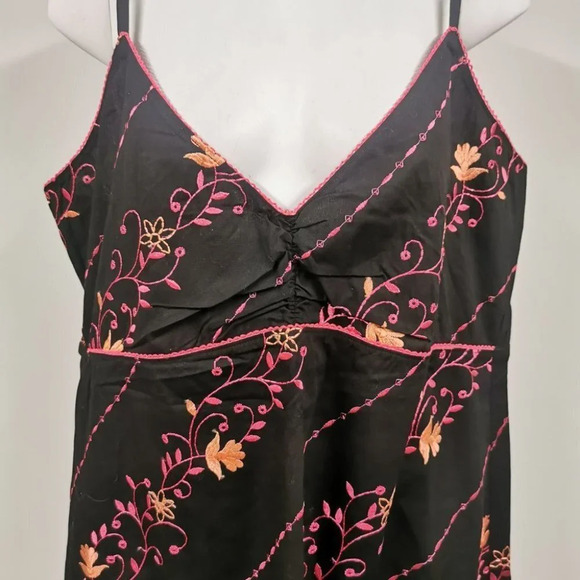 Editions Dress - Picture 2 of 4